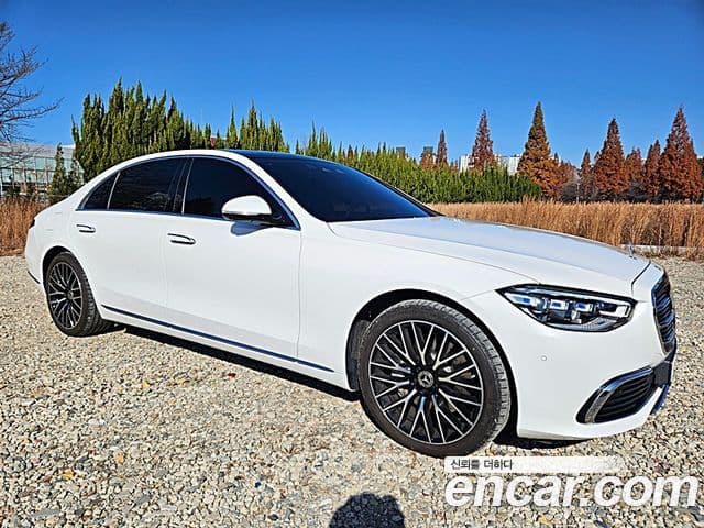 Mercedes-Benz S-Class 2024 — ფოტო 2/20