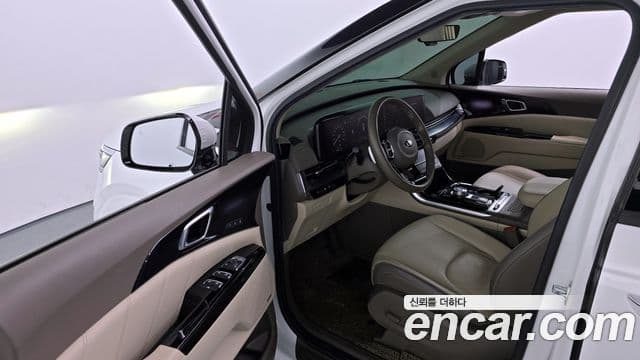 Kia Carnival 2021 — Şəkil 10/20