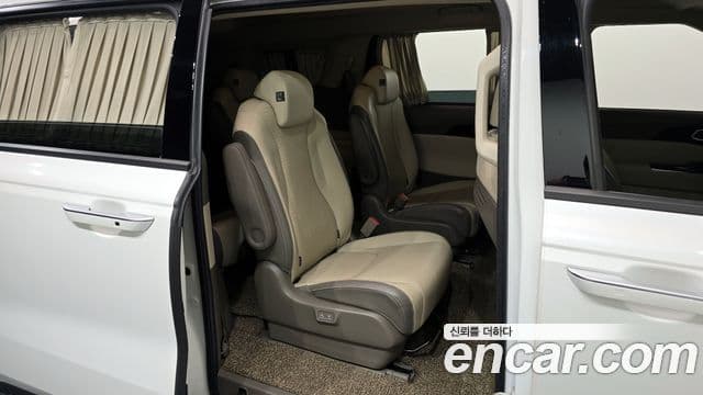 Kia Carnival 2021 — Şəkil 12/20
