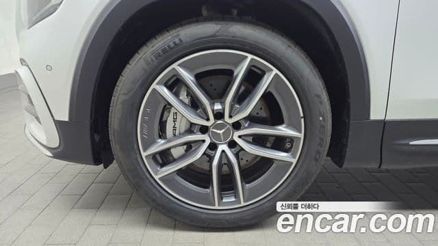Mercedes-Benz GLB-Class 2025 — ფოტო 5/20