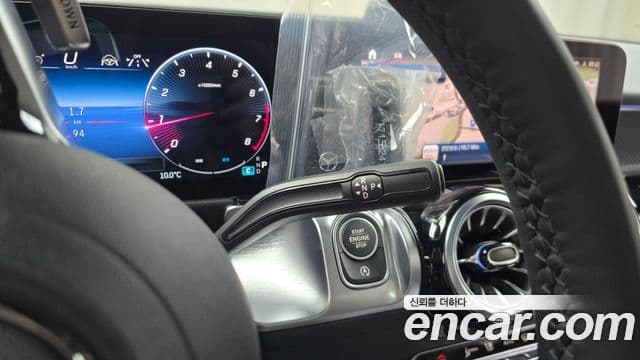Mercedes-Benz GLB-Class 2025 — ფოტო 9/20