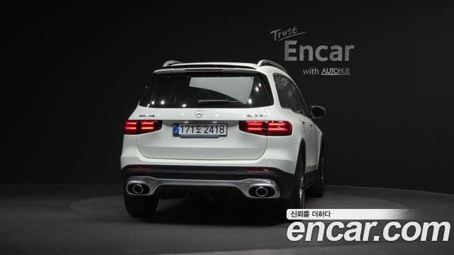 Mercedes-Benz GLB-Class 2025 — ფოტო 4/20