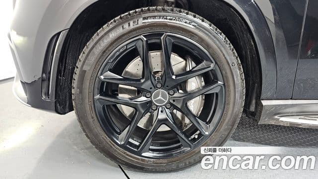 Mercedes-Benz GLE-Class 2022 — ფოტო 5/20