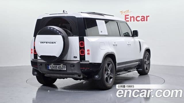 Land Rover Defender 2022 — ფოტო 2/20