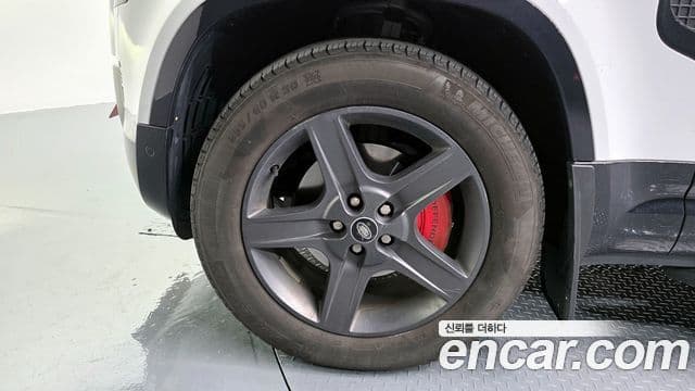 Land Rover Defender 2022 — ფოტო 5/20