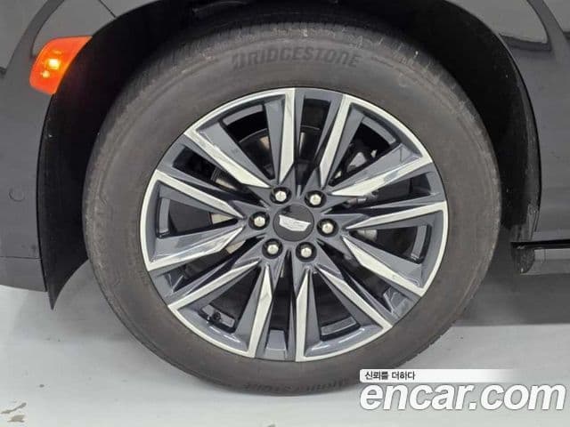 Cadillac Escalade 2023 — Şəkil 8/20