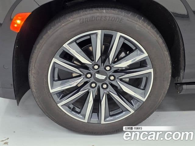 Cadillac Escalade 2023 — Şəkil 18/20