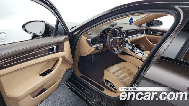 Porsche Panamera 2019 — Фото 10/20
