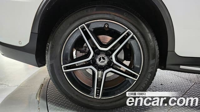 Mercedes-Benz GLC-Class 2020 — ფოტო 5/20