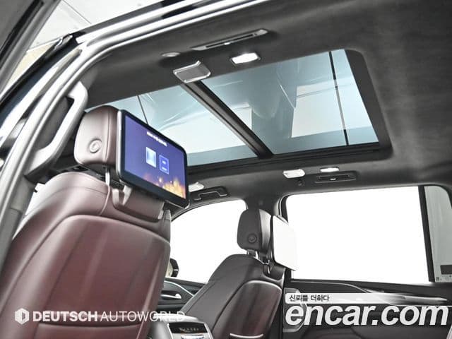 Cadillac Escalade 2023 — Şəkil 19/20