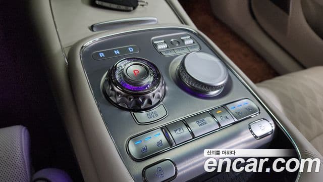 Genesis G90 2023 — ფოტო 9/20