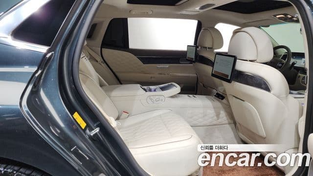 Genesis G90 2023 — ფოტო 11/20