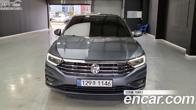 Volkswagen Jetta 2021 — Фото 2/17