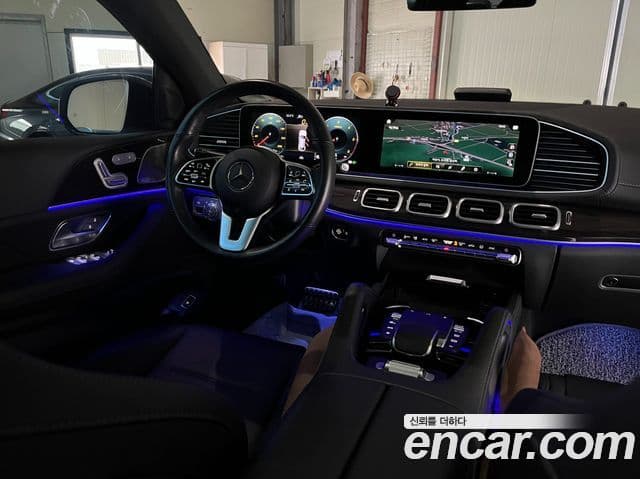 Mercedes-Benz GLE-Class 2022 — ფოტო 14/20