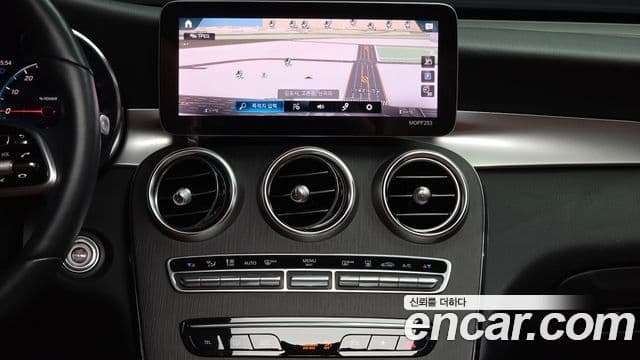 Mercedes-Benz GLC-Class 2021 — ფოტო 14/20