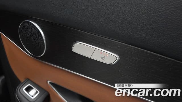Mercedes-Benz GLC-Class 2021 — ფოტო 19/20