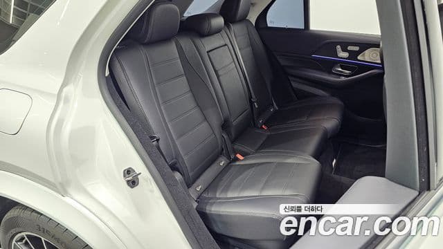 Mercedes-Benz GLE-Class 2023 — ფოტო 11/20