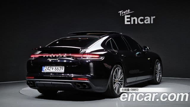 Porsche Panamera 2023 — Şəkil 2/20