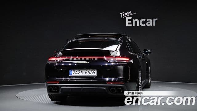 Porsche Panamera 2023 — Şəkil 4/20