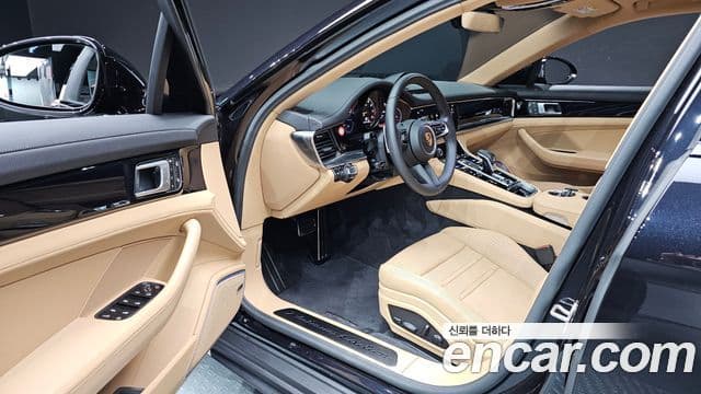 Porsche Panamera 2023 — Şəkil 10/20