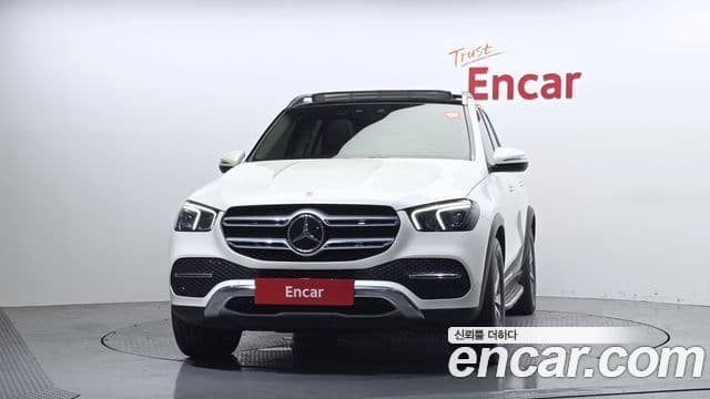 Mercedes-Benz GLE-Class 2021 — ფოტო 1/20