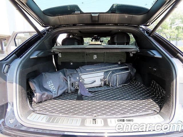 Genesis GV80 Coupe 2025 — Фото 16/19
