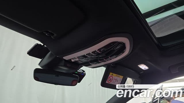 Porsche Macan 2024 — Şəkil 17/20