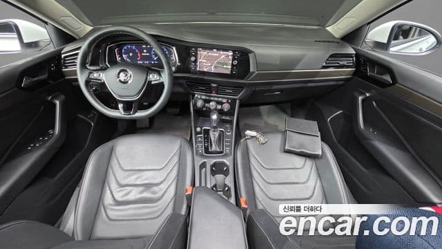 Volkswagen Jetta 2021 — Şəkil 7/20