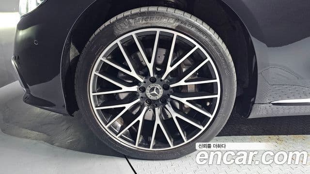 Mercedes-Benz S-Class 2023 — ფოტო 5/20