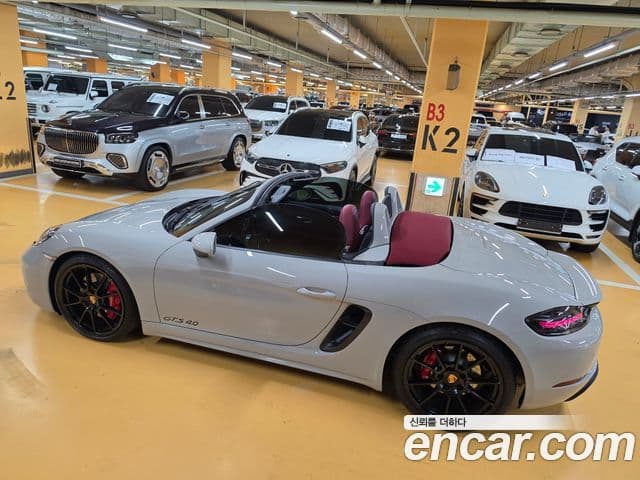 Porsche 718 Boxster 2023 — Фото 2/20