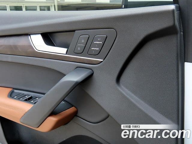 Audi Q5 2023 — ფოტო 12/20