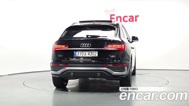 Audi Q5 2024 — Фото 4/20