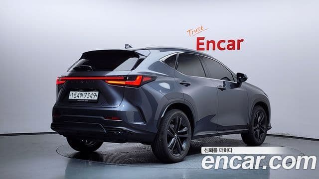Lexus NX350h 2022 — ფოტო 2/20