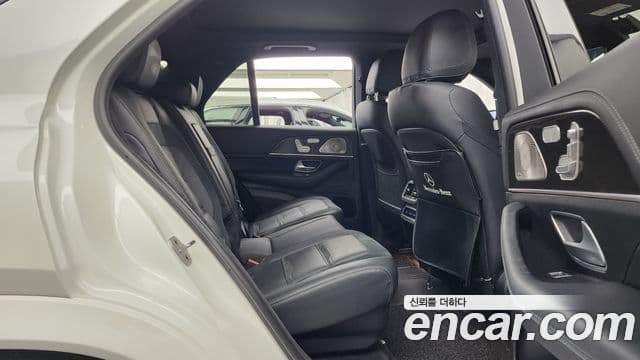 Mercedes-Benz GLE-Class 2023 — Фото 12/20