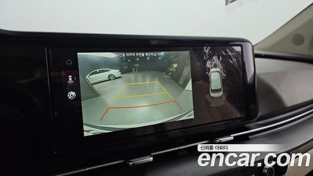 Kia Carnival 2020 — ფოტო 14/20