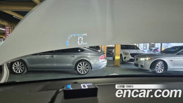 Kia Carnival 2020 — ფოტო 16/20