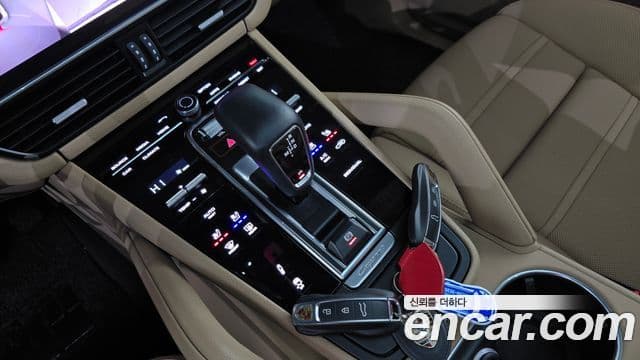 Porsche Cayenne 2022 — Şəkil 9/20
