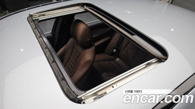Mercedes-Benz E-Class 2021 — Şəkil 19/20