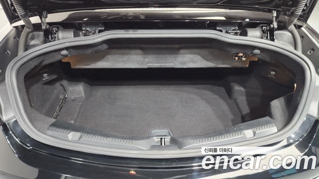 Mercedes-Benz E-Class 2023 — Şəkil 20/20
