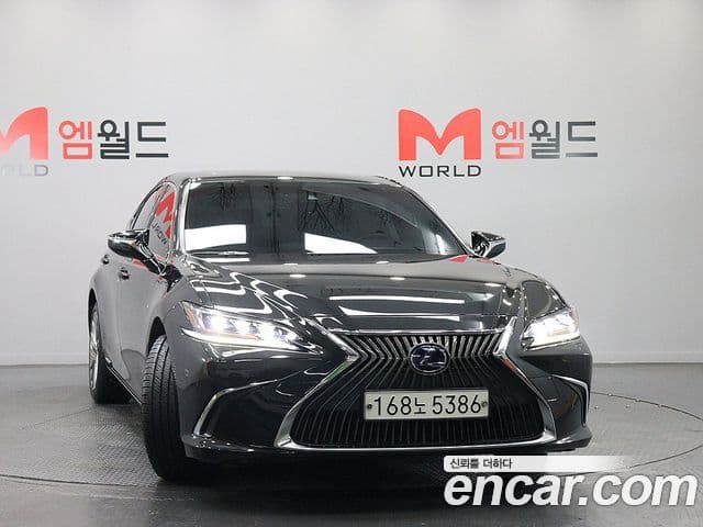 Lexus ES300h 2021 — Şəkil 2/20