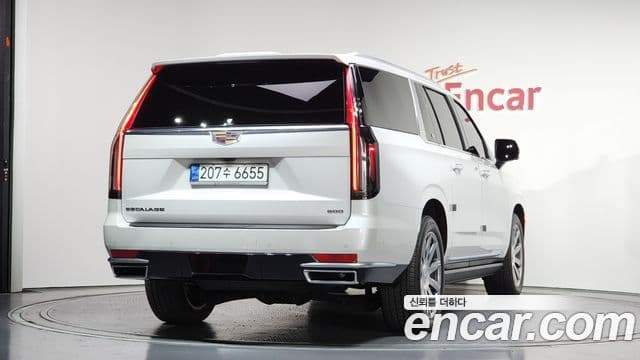 Cadillac Escalade 2023 — Şəkil 2/20