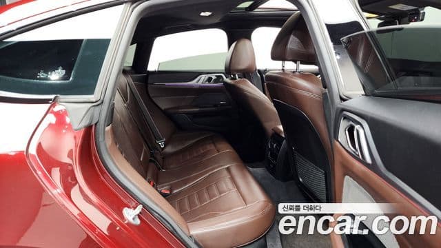 BMW 4 Series 2021 — Şəkil 12/20