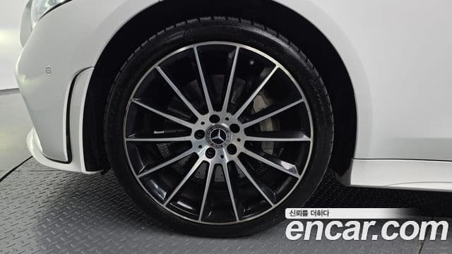 Mercedes-Benz CLS-Class 2021 — Фото 5/20