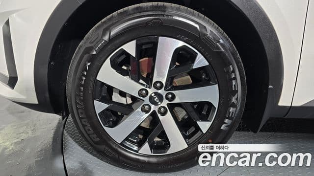 Kia Sorento 2022 — ფოტო 5/20
