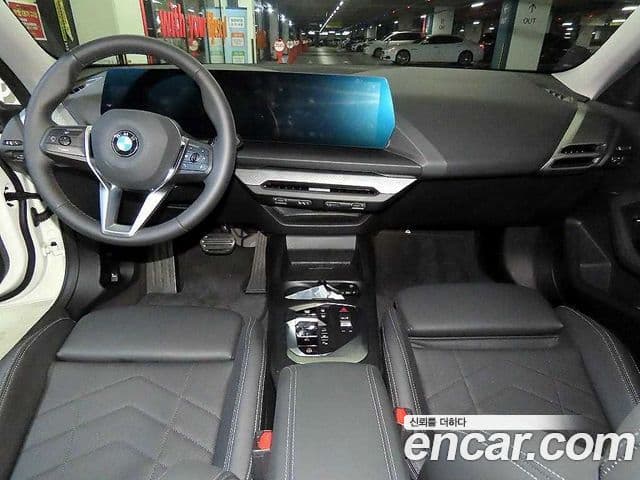 BMW 2 Series Gran Coupe 2025 — ფოტო 8/19