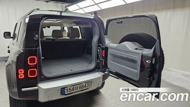 Land Rover Defender 2022 — ფოტო 20/20