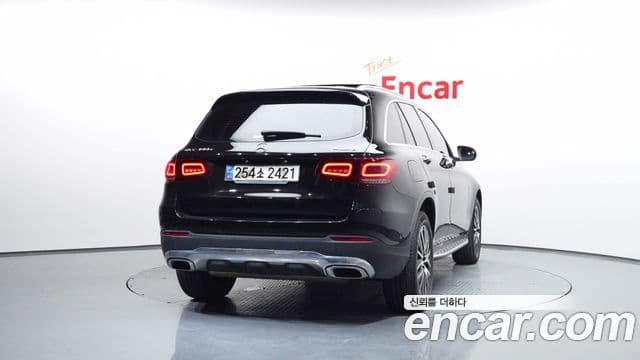 Mercedes-Benz GLC-Class 2021 — ფოტო 3/20