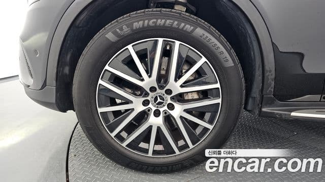 Mercedes-Benz GLC-Class 2021 — ფოტო 4/20
