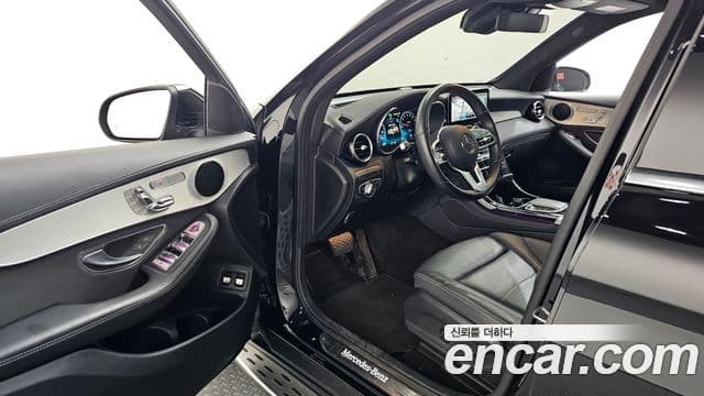 Mercedes-Benz GLC-Class 2021 — ფოტო 9/20