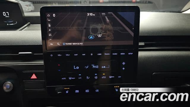 Hyundai Staria 2023 — ფოტო 14/20